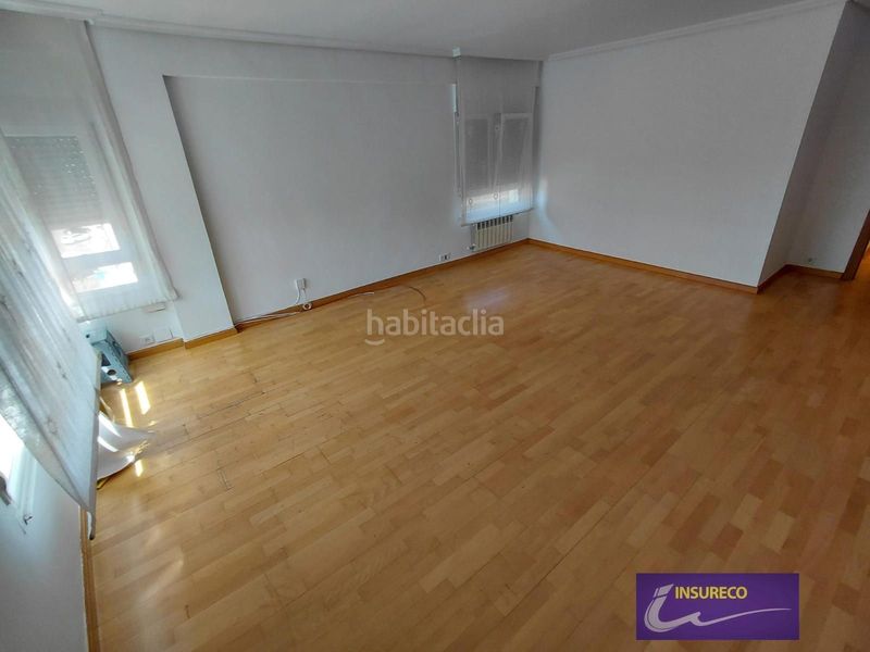 Foto 79bc72a0-bc25-4a98-ae83-7a7a147d7f4d. Apartament amb calefacció aparcament a Centro Ciudad León