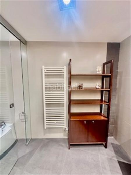 Foto 36a67d92-2ea7-4659-a9eb-2d5fe2c4233a. Lloguer apartament amb xemeneia calefacció aparcament a León