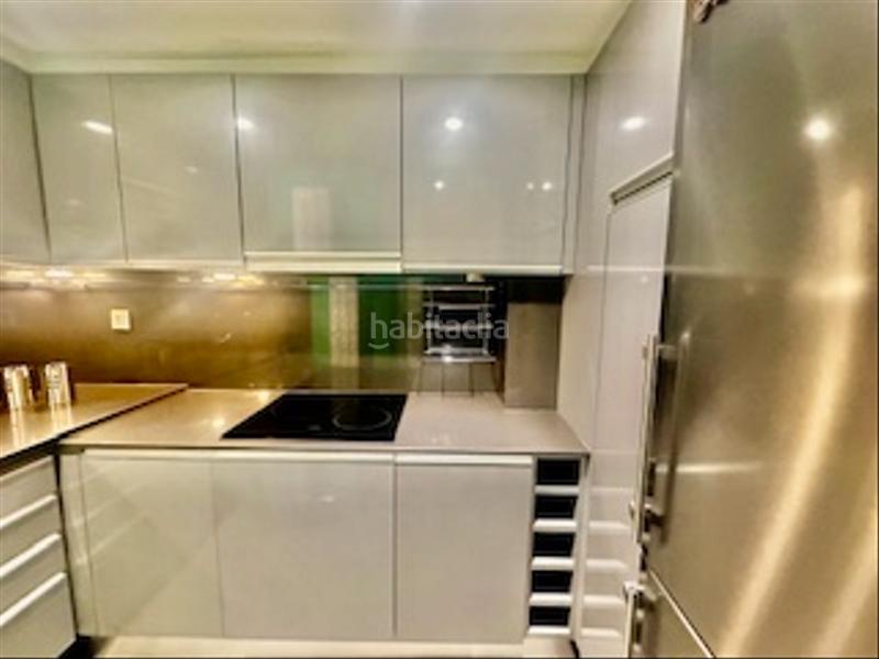 Foto a5d3fe9c-997b-4925-bfd7-6291844c7886. Lloguer apartament amb xemeneia calefacció aparcament a León