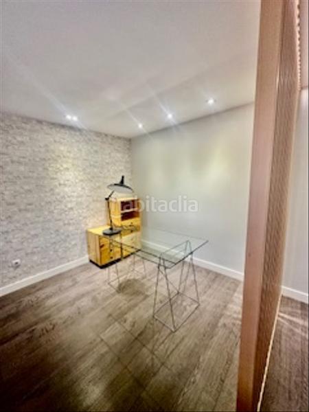 Foto b16e2df2-dfea-4c2d-b34e-7db28e9a3acb. Location appartement avec cheminée chauffage parking dans León