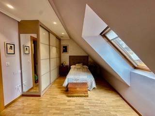 Lloguer Dúplex  Calle cantareros 7. Santa ana, duplex amueblado al detalle, cuatro dormitorios con g