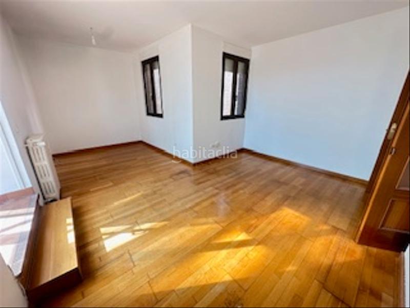 Foto ef46f4f8-50bc-45fb-9b74-02c3076b0204. Miete dachwohnung mit heizung in Centro Ciudad León
