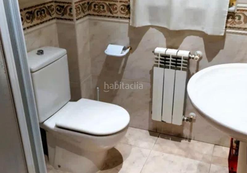 Foto 67ab0aff-2eb0-4cf3-8485-b9078a496ac5. Casa bifamiliare con riscaldamento in San Andrés del Rabanedo pueblo San Andrés del Rabanedo