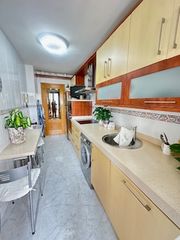 Affitto Piccolo appartamento in Plaza pícara justina 5. Centro de leon, apartamento amueblado exterior seminuevo