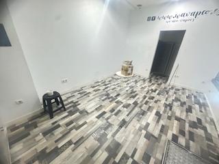 Location Local commercial à Centro Ciudad. Se alquila pequeño local de unos 18m al lado de ordoño por 400 e