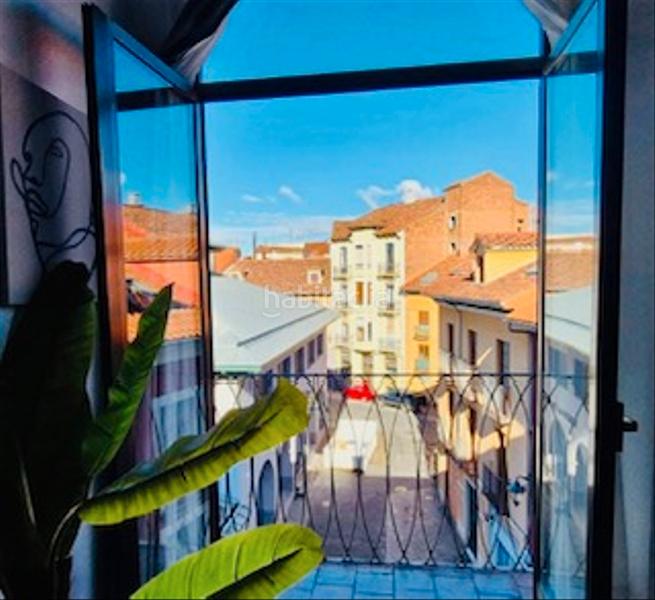Foto f10b049e-335e-4311-a137-061d7c17170a. Apartment with heating in Casco Antiguo León