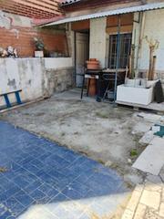 Maison à Las Ventas. Se vende casa para reforma integral al final de mariano andres