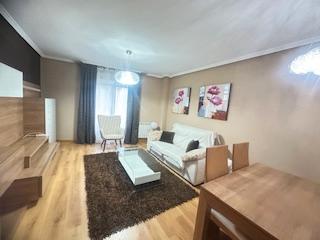 Miete Etagenwohnung in Paseo quintanilla 21. Leon, la palomera, piso de tres dormitorios amueblado con garaje