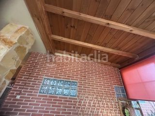 Foto 0981fffc-77bf-4f84-be58-51646938bd09. Xalet amb calefacció aparcament a Villaquilambre