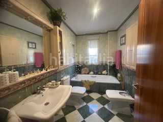 Foto a71c1877-a977-4cf7-8ca4-dc56ecae6855. Xalet amb calefacció aparcament a Villaquilambre