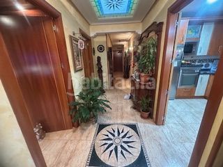 Foto c9157fdd-4459-4f2a-b43e-3191d4bedb90. Xalet amb calefacció aparcament a Villaquilambre