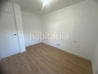 Foto 7c2a052d-b2da-4de0-a8c4-9a415b222353. Apartment in calle artesano 7 in Trobajo del camino