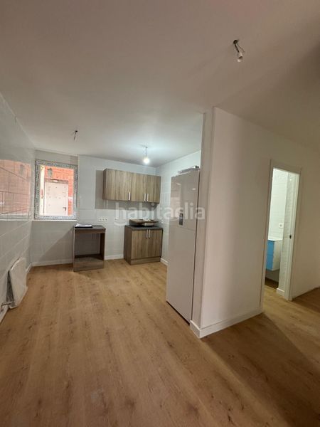 Foto e64ea39a-80b4-493c-883d-4b39a9c1aaa2. Apartment in calle artesano 7 in Trobajo del camino