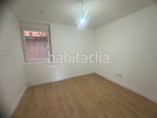 Foto f7251008-18ef-4e3b-bd12-3ca02d6520c0. Apartment in calle artesano 7 in Trobajo del camino
