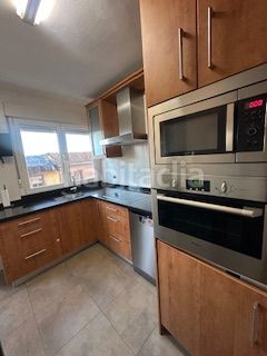 Foto 4780e8cf-f242-4c13-8ede-11fae1aa55e0. Rent flat with heating in Las Ventas León