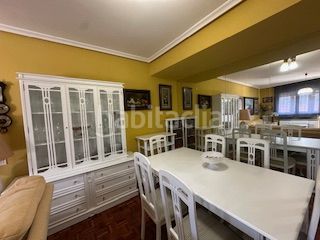 Foto 16f57a54-724b-423b-a821-5cbf9a7f5070. Rent flat with heating parking in San Claudio - La Chantría León