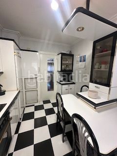 Foto 29194f6d-8099-41da-8bbc-c8d36173b0f8. Rent flat with heating parking in San Claudio - La Chantría León