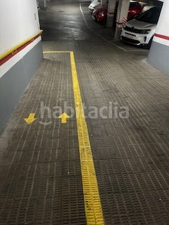 Foto 2c61b252-48d9-48d7-8510-896b2b3f38fd. Rent flat with heating parking in San Claudio - La Chantría León