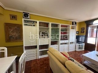 Foto e4b51f9b-0d1a-4852-9e1b-6b35435f7b20. Rent flat with heating parking in San Claudio - La Chantría León