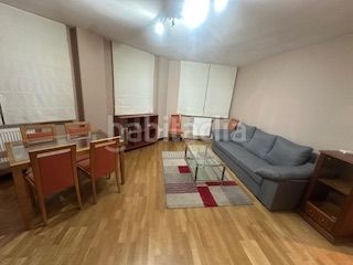 Foto 9a8f4e94-26c5-4e60-966a-b061b290ac75. Apartament amb calefacció aparcament a Armunia León