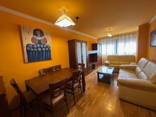 Miete Etagenwohnung  Calle león. Eras de renueva,  piso amueblado al detalle, ascensor, garaje tr