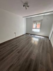 Pis a Calle Doña Urraca 5