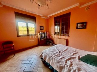 Foto c75a57af-b45a-40df-a39e-04d5331240aa. Xalet amb calefacció aparcament a San Andrés del Rabanedo pueblo San Andrés del Rabanedo