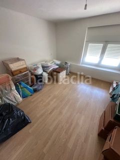 Foto 15e7ee8d-5f38-4a04-bc97-15b11654276b. Casa amb calefacció aparcament a Armunia León