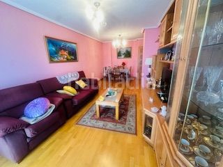 Foto 5d8847ac-842c-4d81-bf37-2c3a69489c91. Apartament amb calefacció aparcament terrassa a La Lastra León