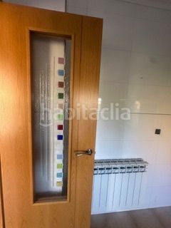 Foto 99a6bd3a-cd15-439b-8d00-599471127299. Xalet amb calefacció aparcament a Onzonilla