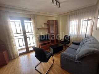 Foto 90763e17-7334-4804-9a2f-180bd633176a. Affitto duplex in avenida de los cubos 15 in Casco Antiguo León