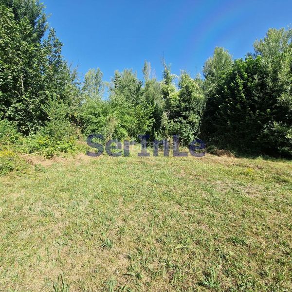 Foto 6603f118-d2aa-4426-b8fb-d8939397a515. Residential plot in Villaquilambre