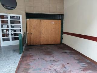 Aparcament cotxe a Centro