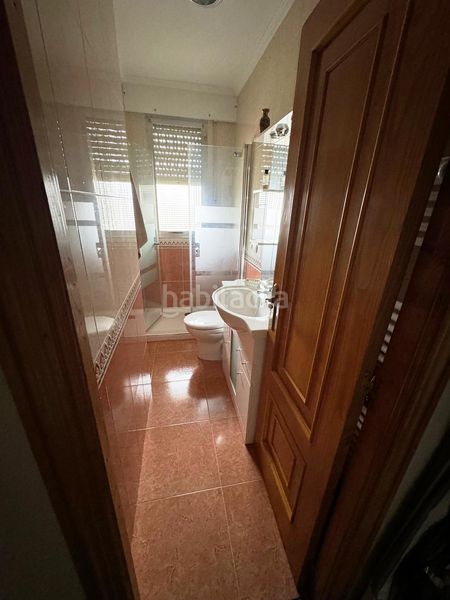 Foto d1193d6a-38fc-439a-b002-3bd5634d581d. Casa adossada amb calefacció aparcament a Cuatro Vientos Ponferrada