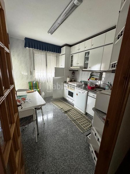 Foto f4d572d8-79c5-4894-bb40-bc16ce5b06e0. Casa adossada amb calefacció aparcament a Cuatro Vientos Ponferrada