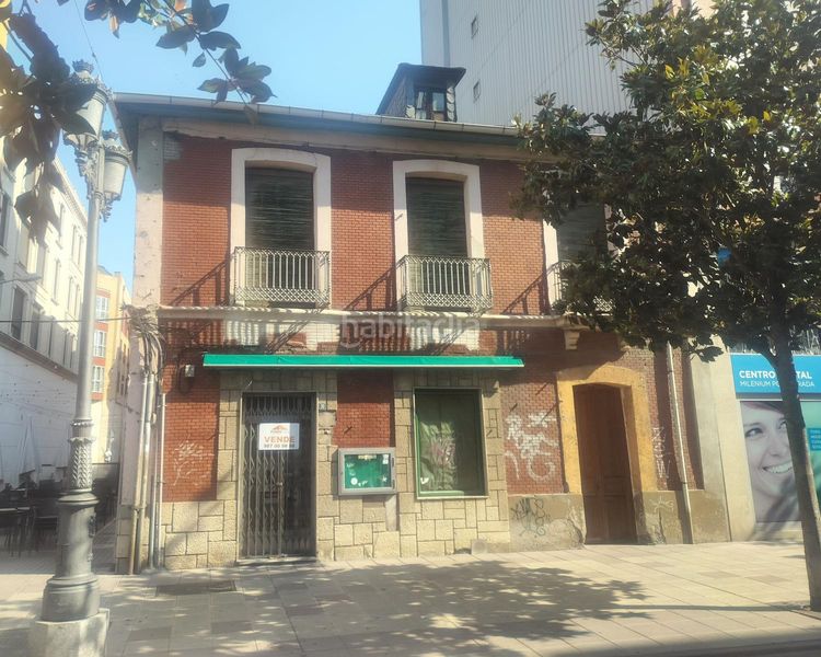 Foto 747c922d-be84-4021-a722-59fd7286a0d6. Casa adossada a Centro Ponferrada
