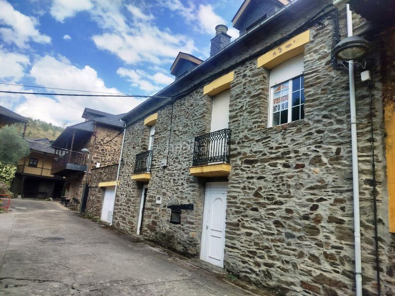 Foto cbea08a2-fa07-4dfa-b661-6beab5826f9a. Casa amb calefacció aparcament a Área Rural Sur Ponferrada