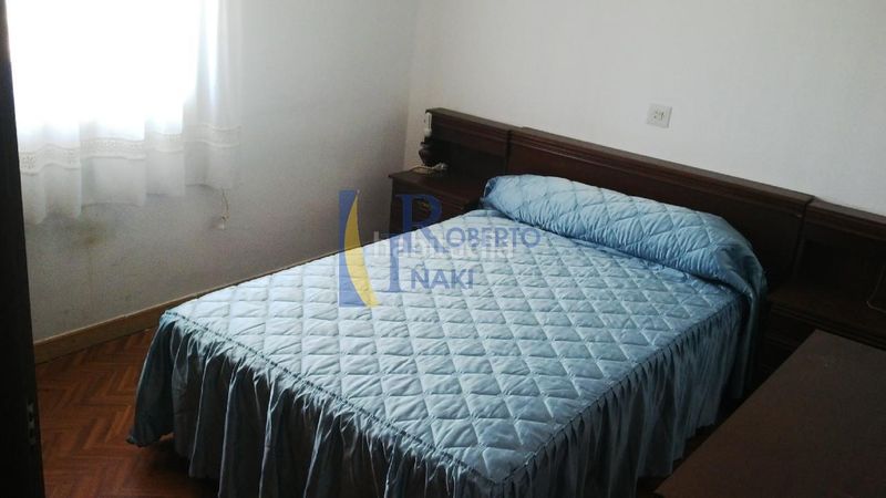 Foto 93c13839-00f8-49f9-82e9-076ce1c8fb0c. Casa amb calefacció aparcament a Pajares de los Oteros