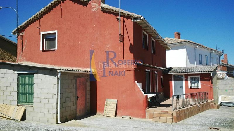 Foto e8ed97d8-65b6-486f-8b2a-c493e497f620. Casa amb calefacció aparcament a Pajares de los Oteros