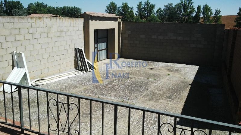 Foto f5ed8eae-01a6-418e-86e2-49bef7bc4492. Casa amb calefacció aparcament a Pajares de los Oteros