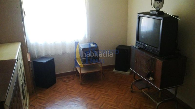 Foto f6faafba-3686-43f9-9491-73fd213a0ff7. Casa amb calefacció aparcament a Pajares de los Oteros