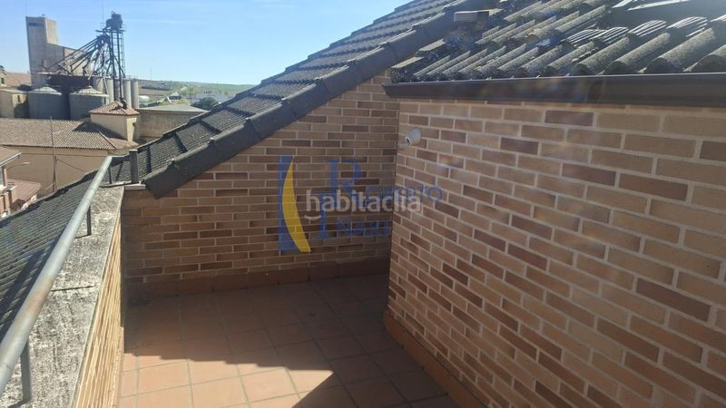 Foto a863e088-a71c-4810-aeb6-a8a3c3214843. Dúplex amb calefacció a Valencia de Don Juan