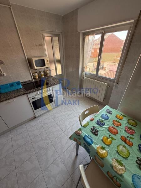 Foto 0235e136-537d-43bb-bf07-ad70f1698921. Flat with heating in Valencia de Don Juan