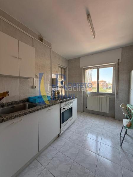 Foto 6b0661e2-b989-4c07-9562-fdb6725769ed. Flat with heating in Valencia de Don Juan