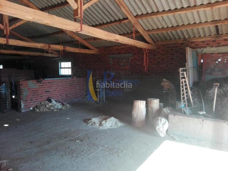 Foto 1874c559-832e-437e-aa62-7b7fee279e8f. Bâtiment à usage industriel dans Gordoncillo