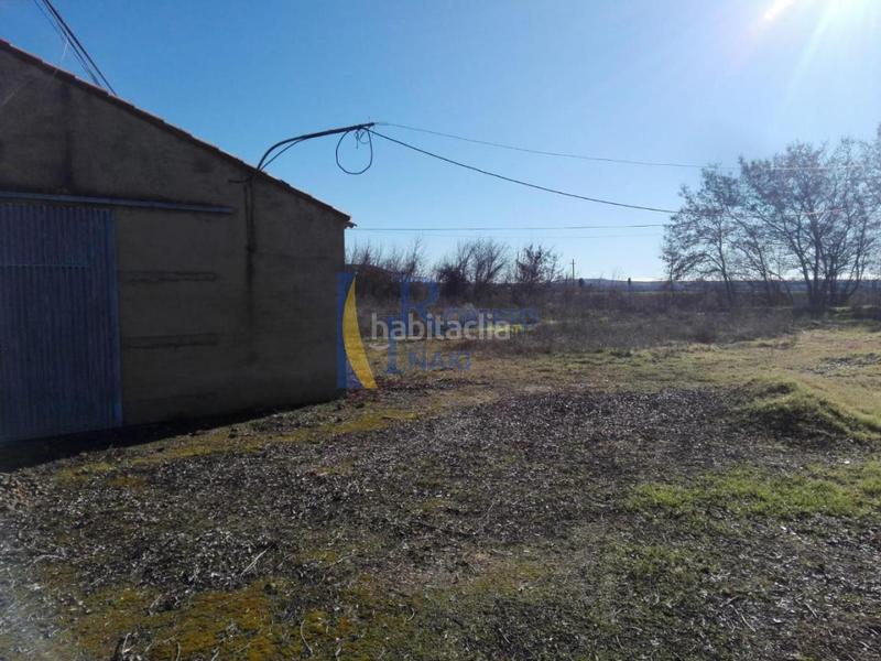 Foto 19881f81-57a1-4725-aa89-4c93e24d6ed5. Bâtiment à usage industriel dans Gordoncillo