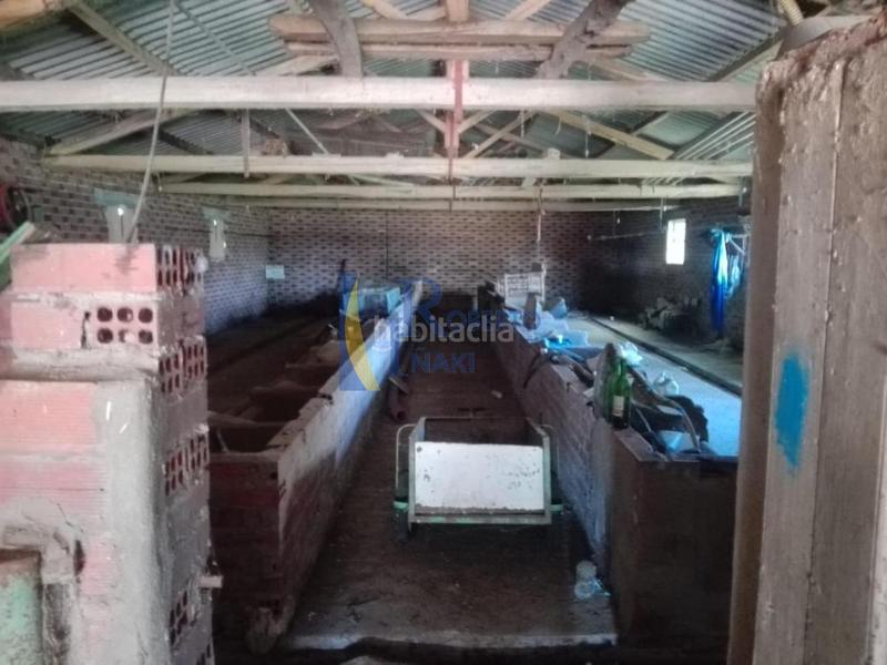 Foto 264ff7f1-a7f3-4a60-aa66-a1498bae6af1. Bâtiment à usage industriel dans Gordoncillo