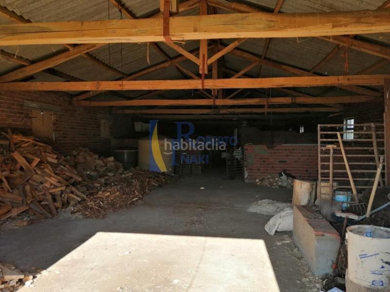 Foto 33057de0-9ae8-4a5e-99c0-7198b1719ac2. Bâtiment à usage industriel dans Gordoncillo