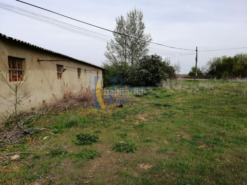 Foto 91f111a4-982f-4722-934b-ff1327d5ad04. Capannone industriale in Gordoncillo