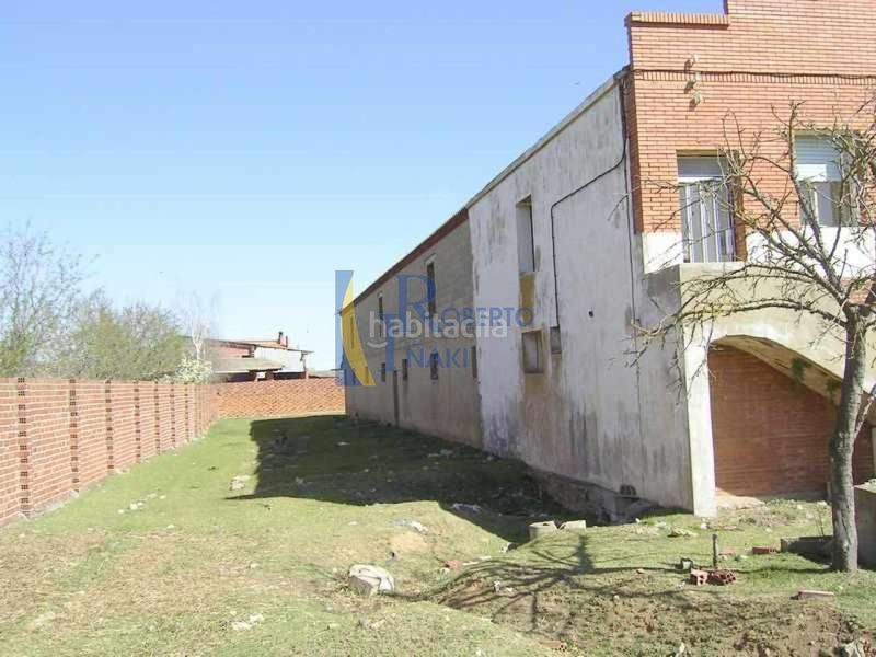 Foto e66b673a-2c2c-4701-ae67-adf0162225cb. Nau industrial a Valverde - Enrique